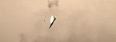 Ενάριες τραγωδίες. Ένα βίντεο με συντριβές αεροσκαφών και ελικοπτέρων