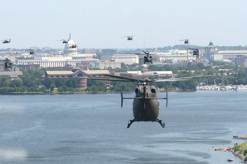 UH-60 Black Hawks