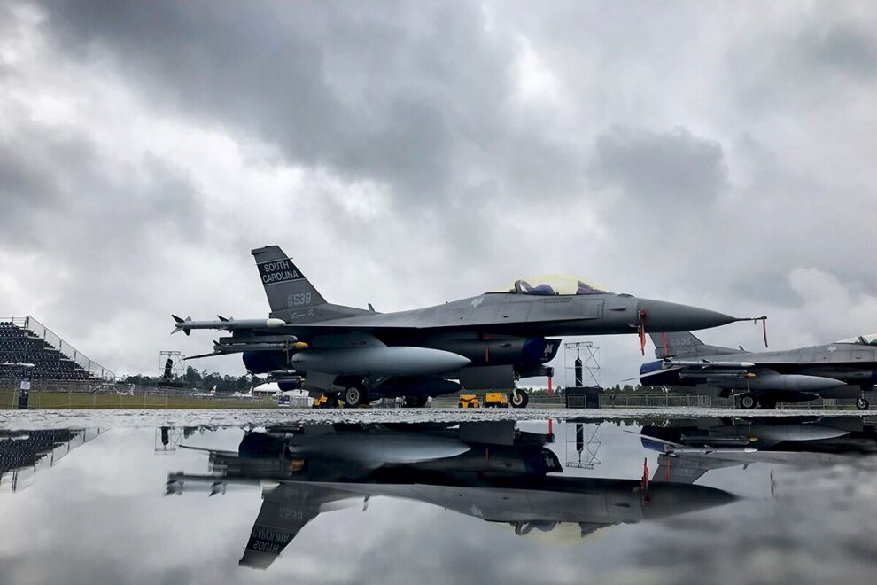 F-16