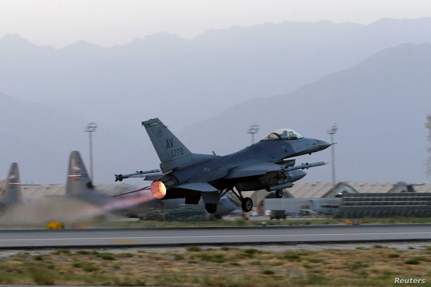 F-16