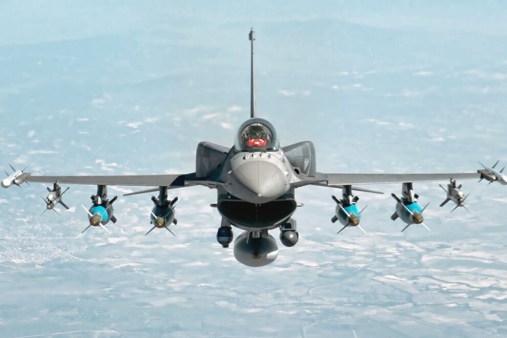 F-16