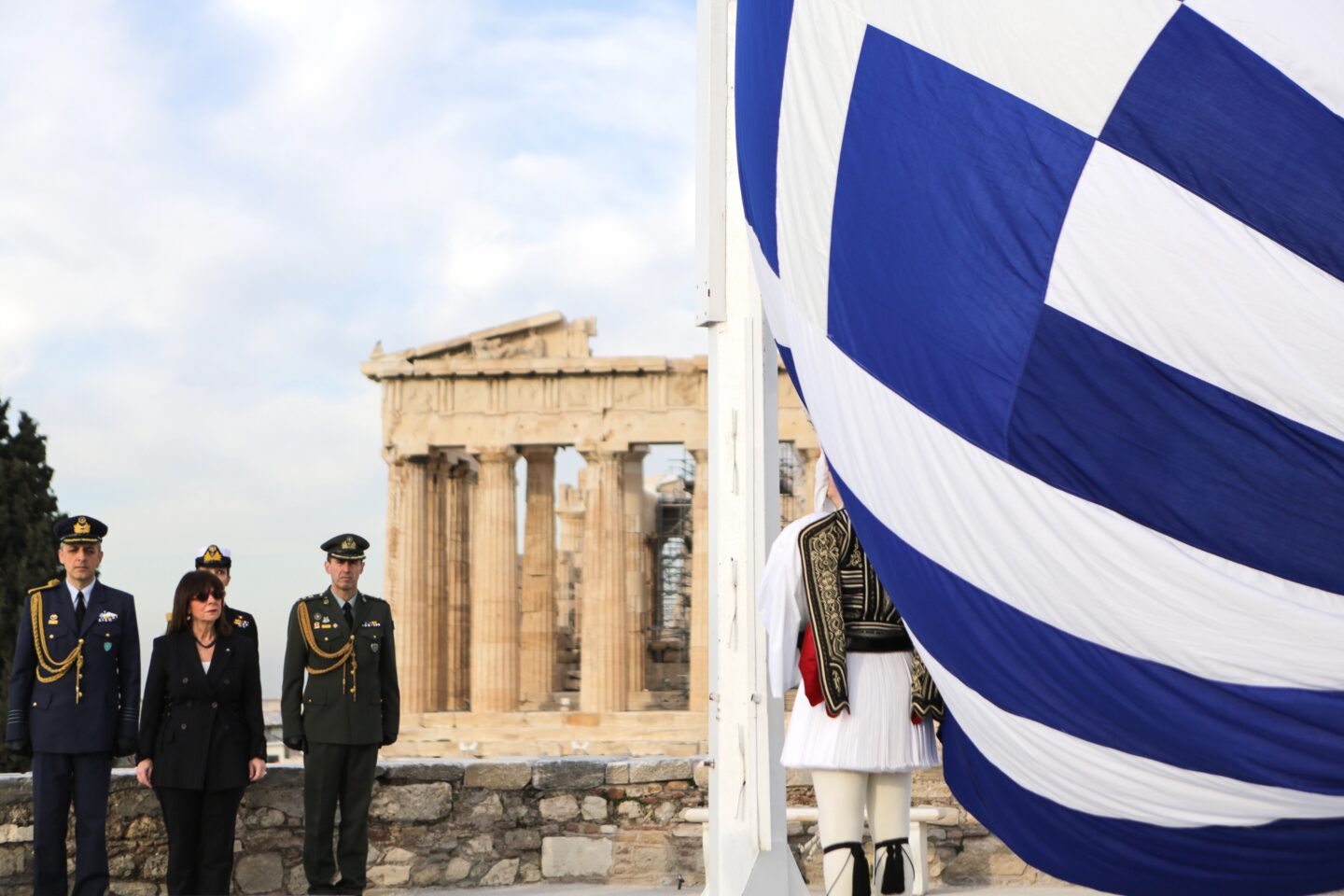 Σακελλαροπούλου - παρασημοφόρηση Τσούνη