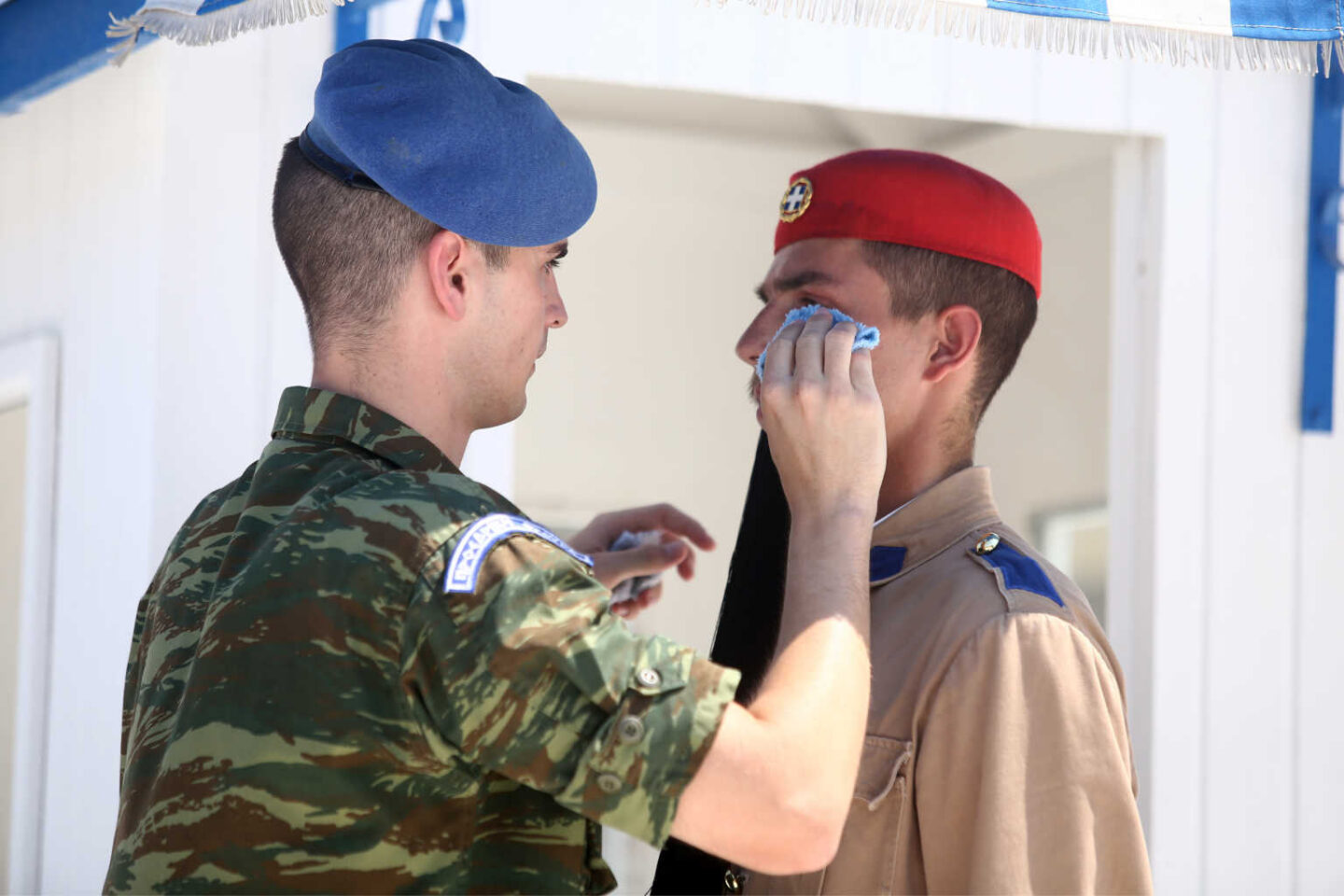 εύζωνες