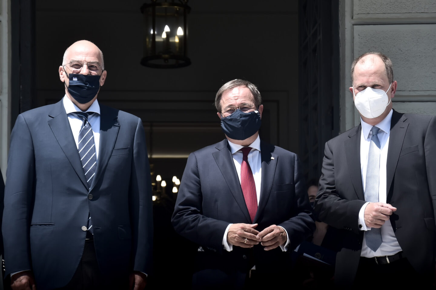 Δένδιας