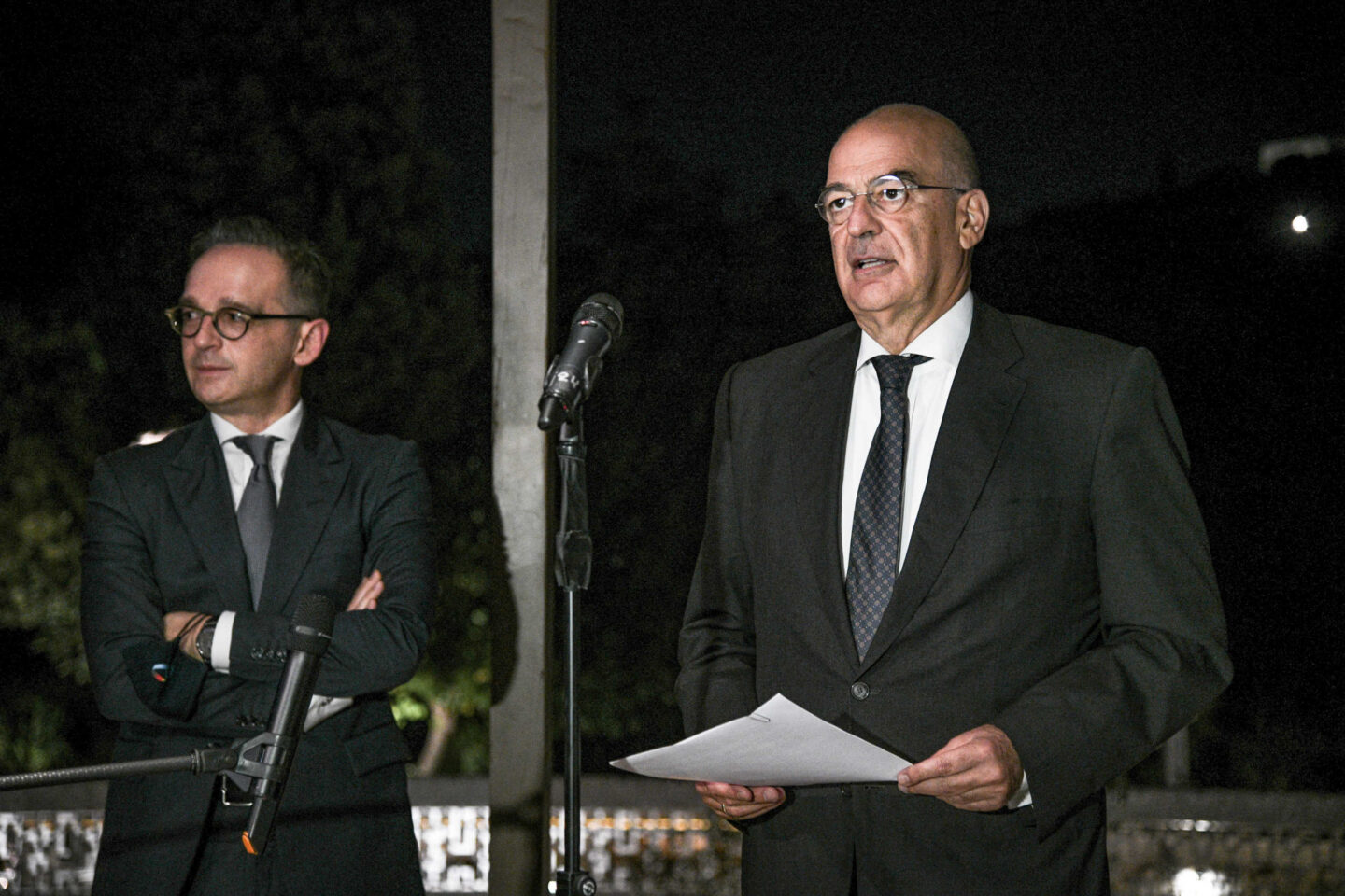 δένδια