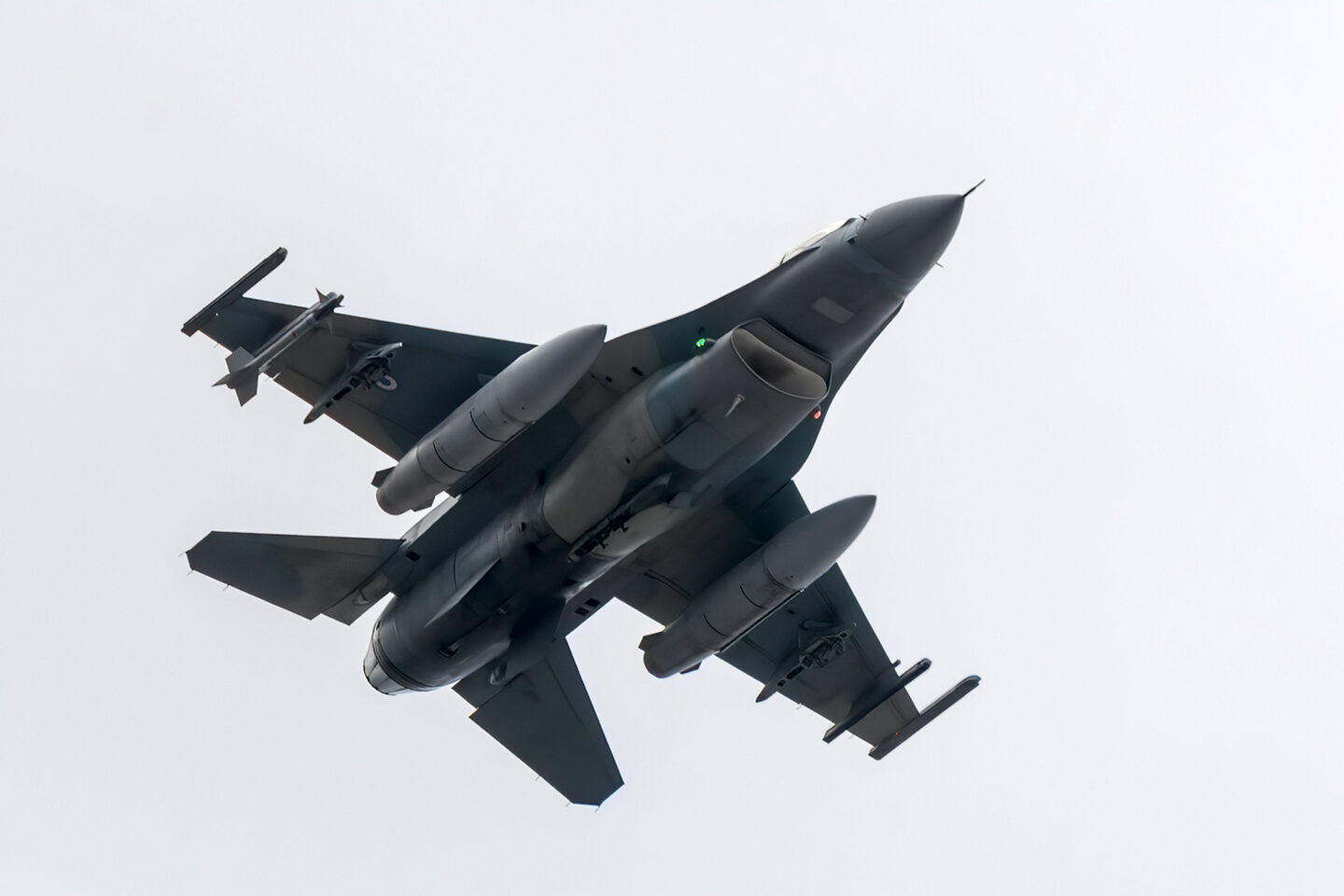 F-16