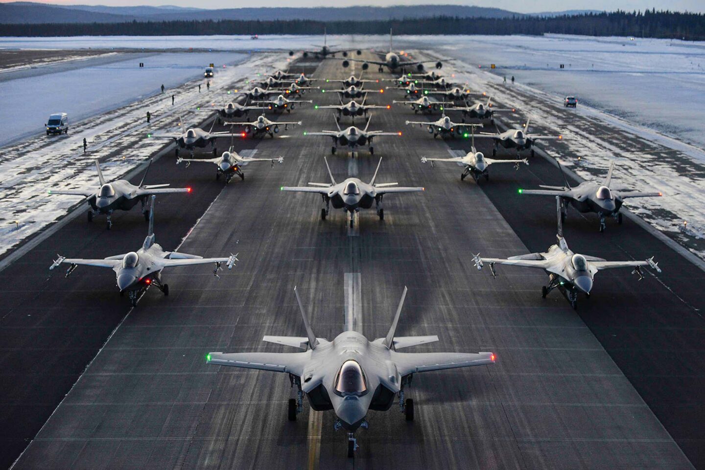F-35 - F-16
