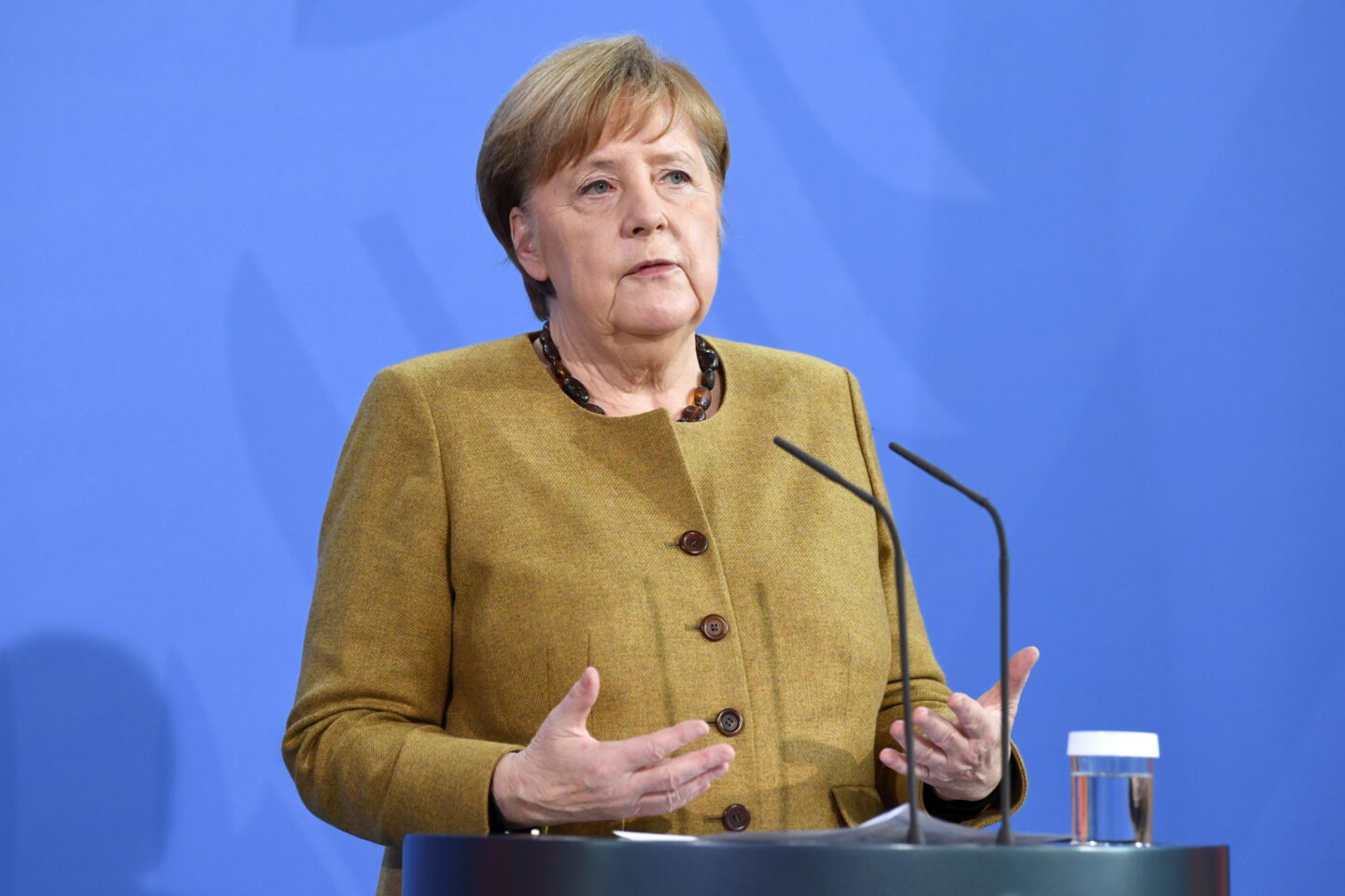 G-7