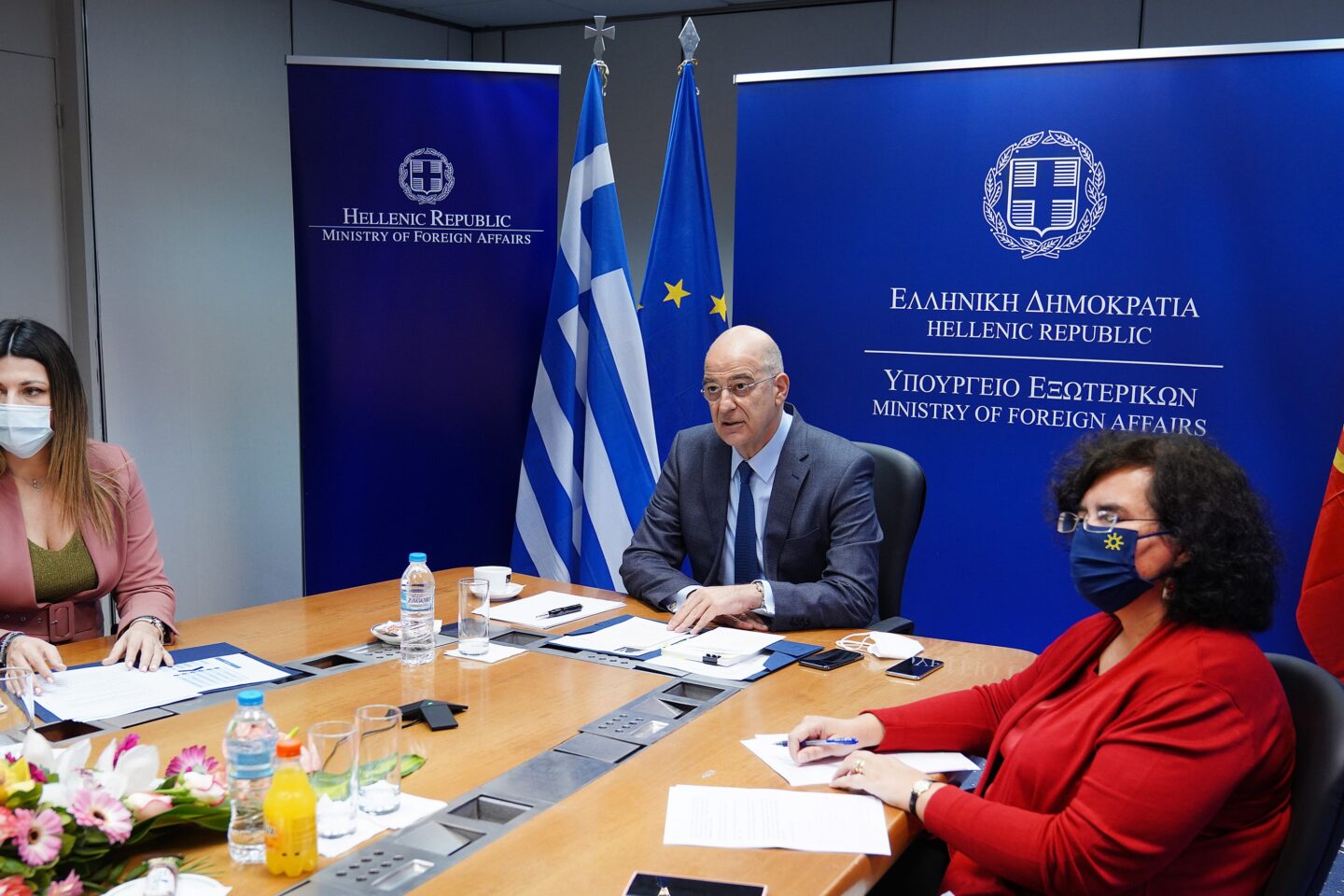 Δένδιας