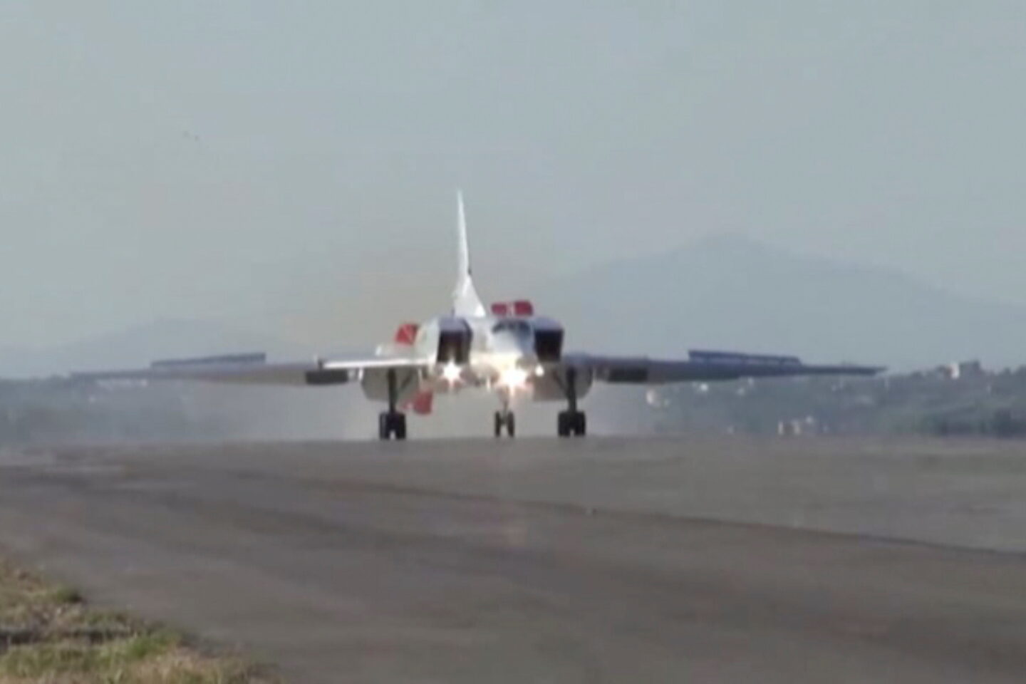 Tu-22