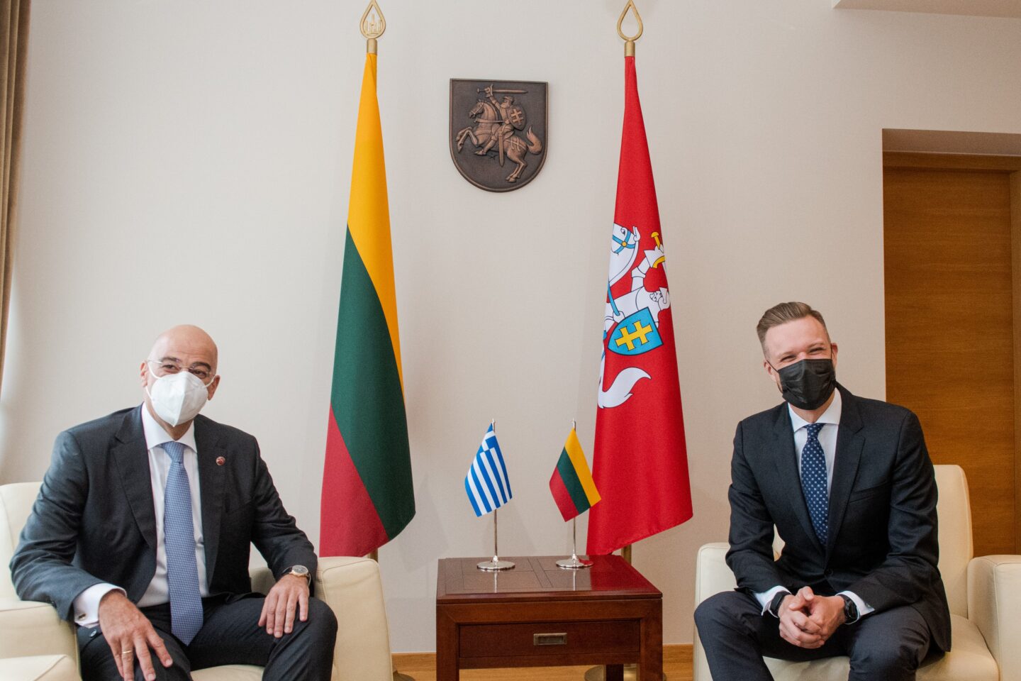 Δένδιας
