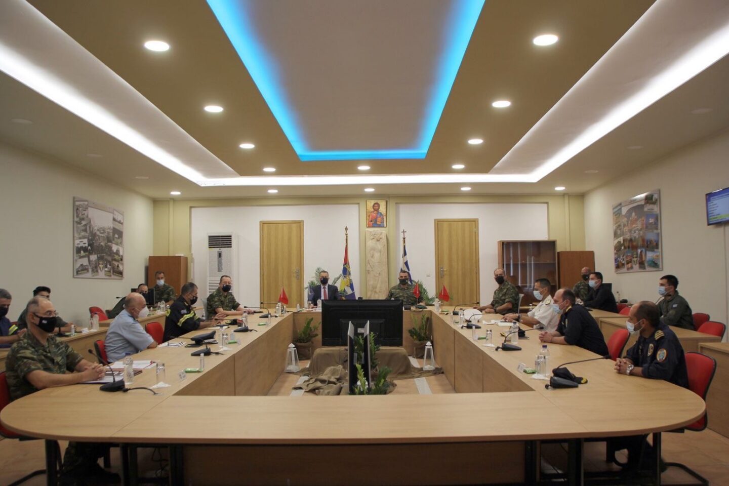 Στεφανής