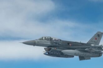 F-16 - υπερπτήση