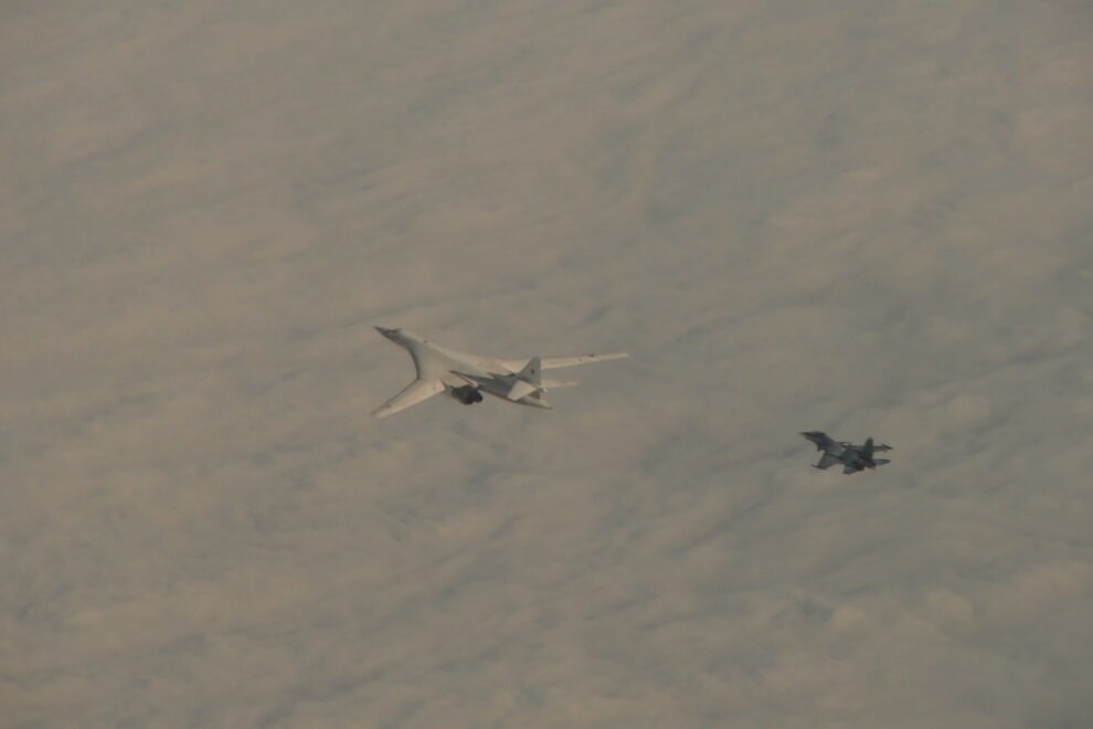 F-16