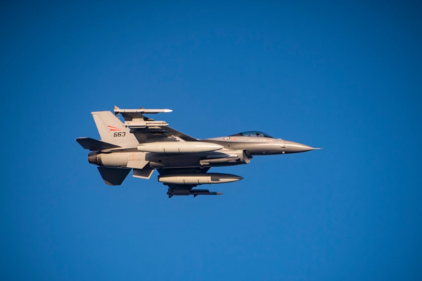 F-16
