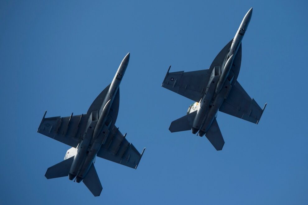 F-18