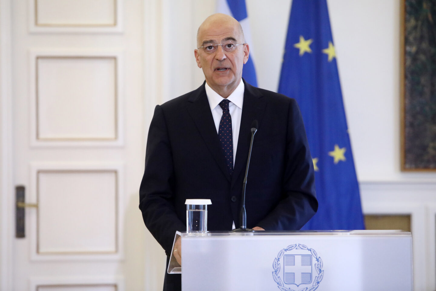 Δένδιας