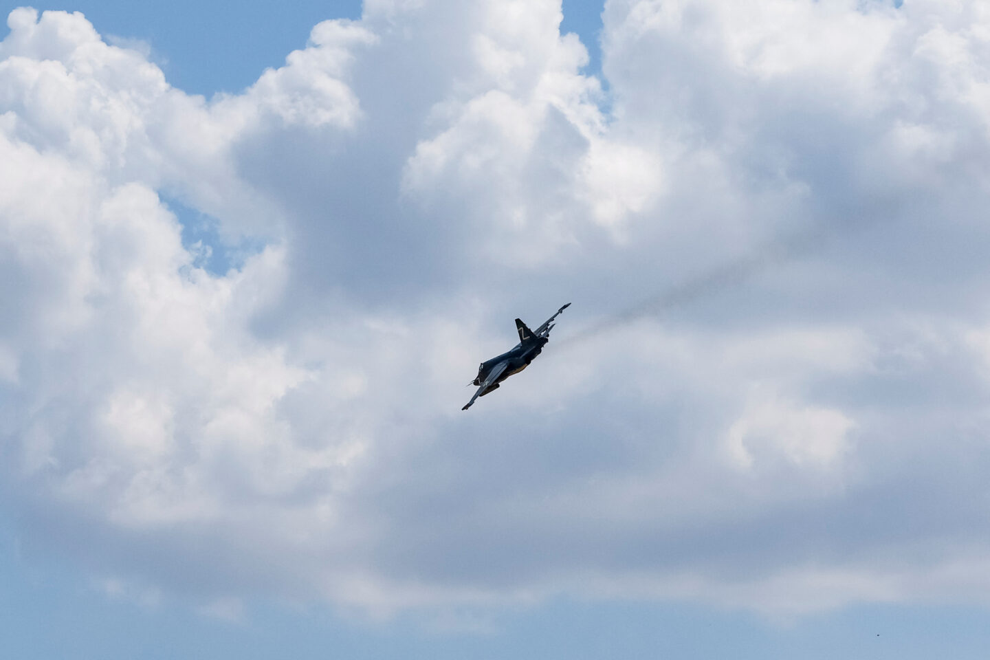 Su-25