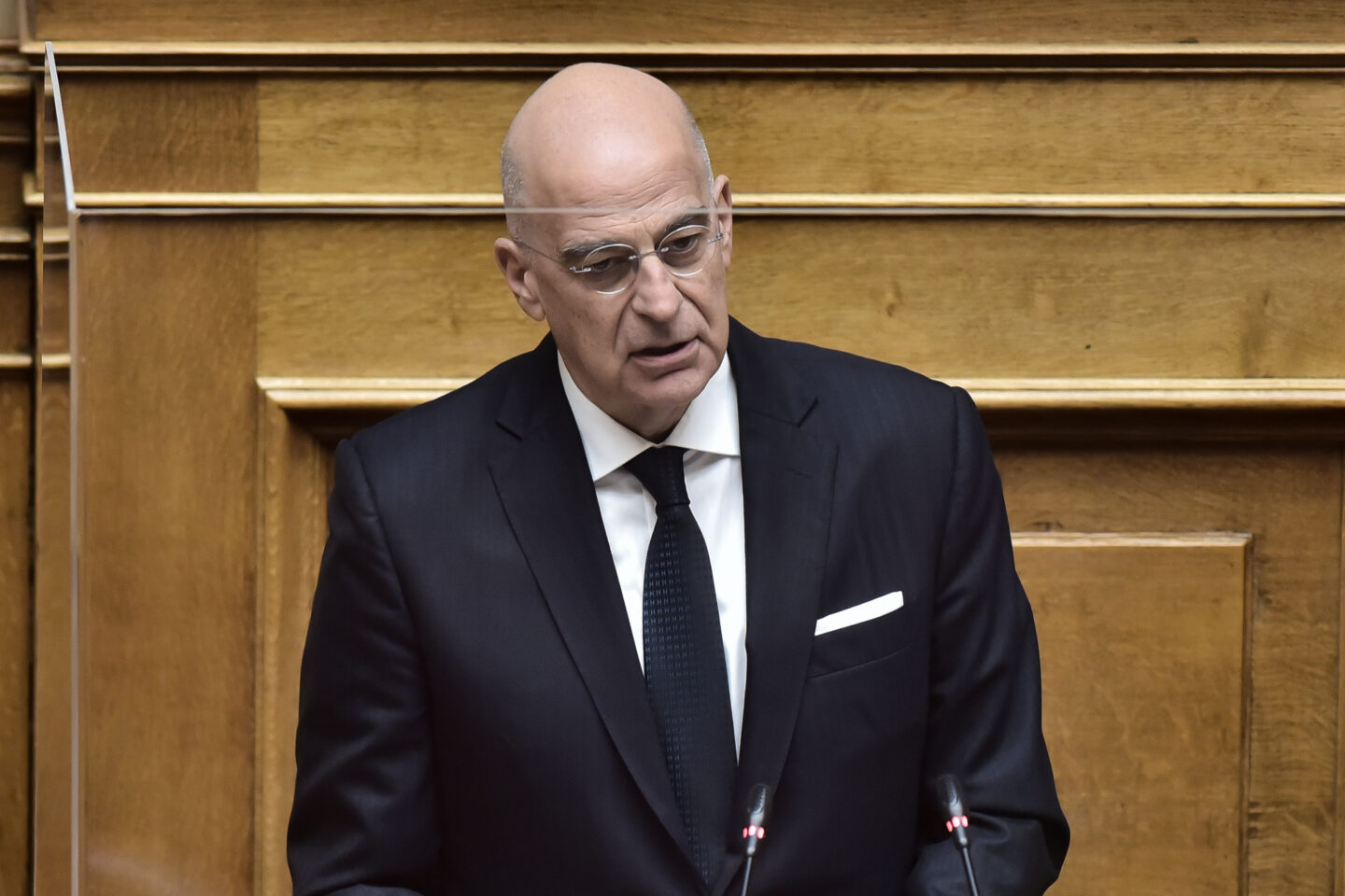 Δένδιας