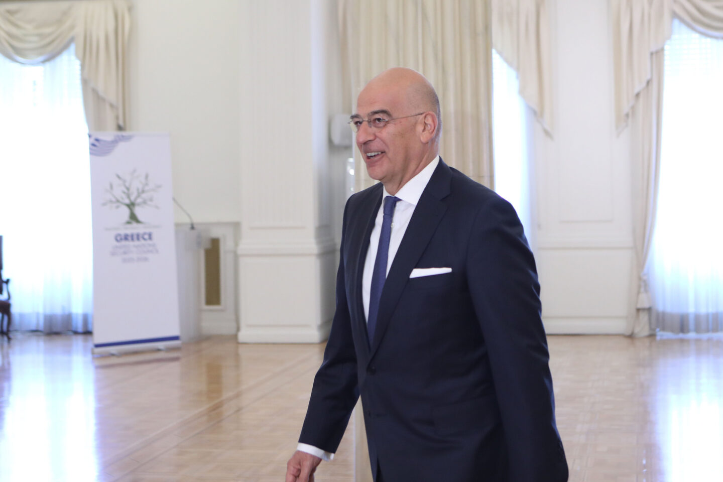 Δένδιας