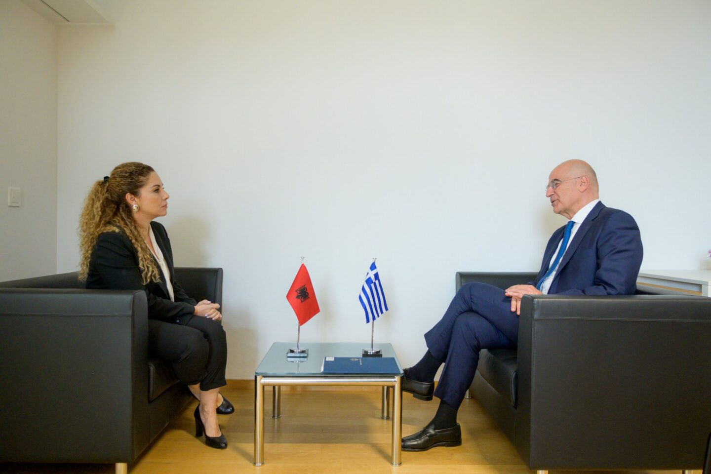 Δένδιας
