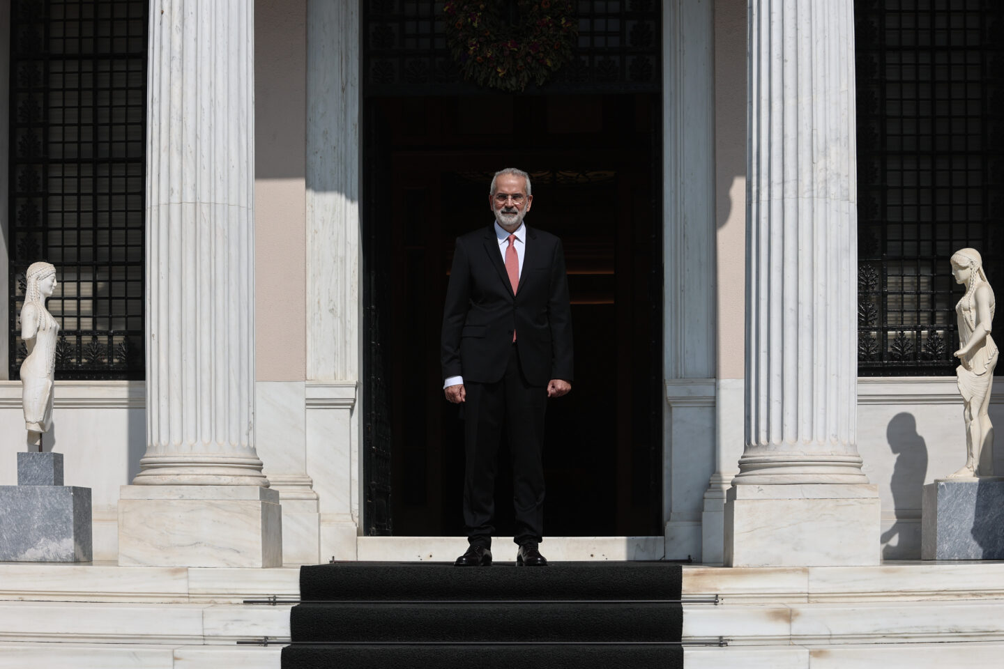 υπηρεσιακή κυβέρνηση