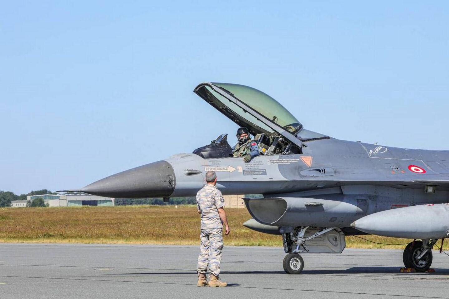 F-16