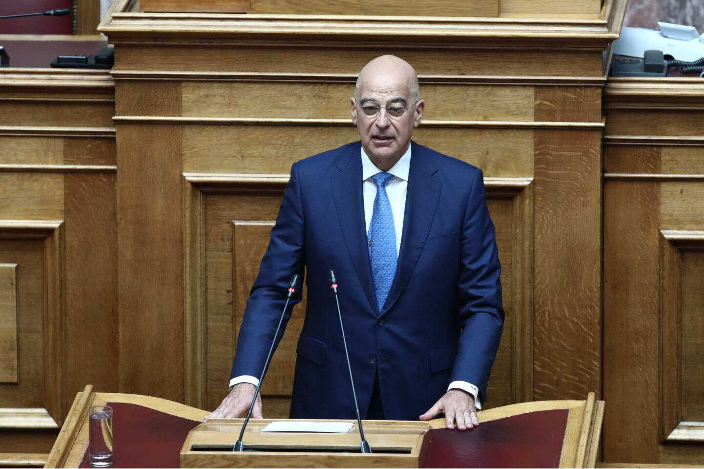 Δένδιας