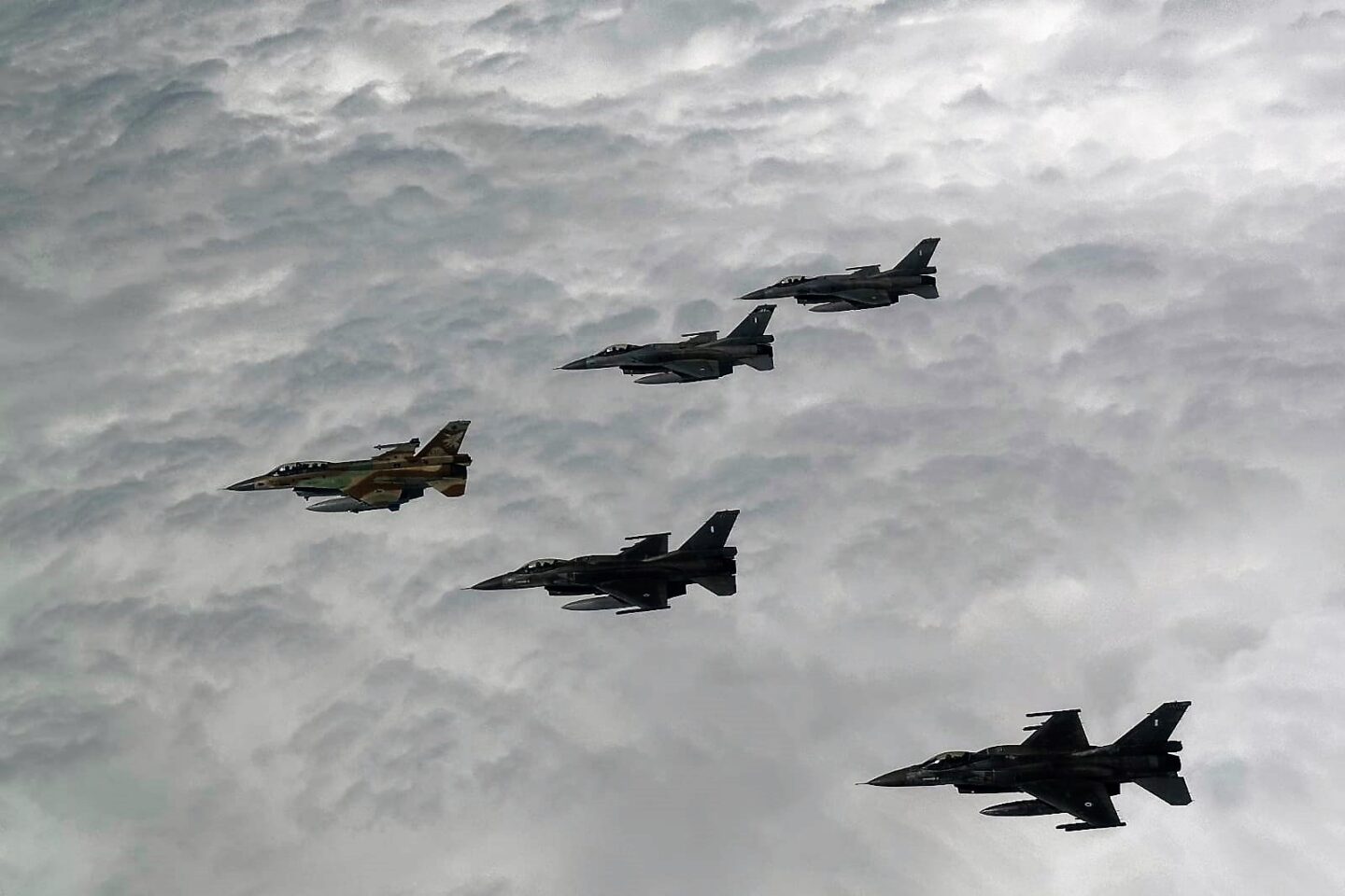 F-16