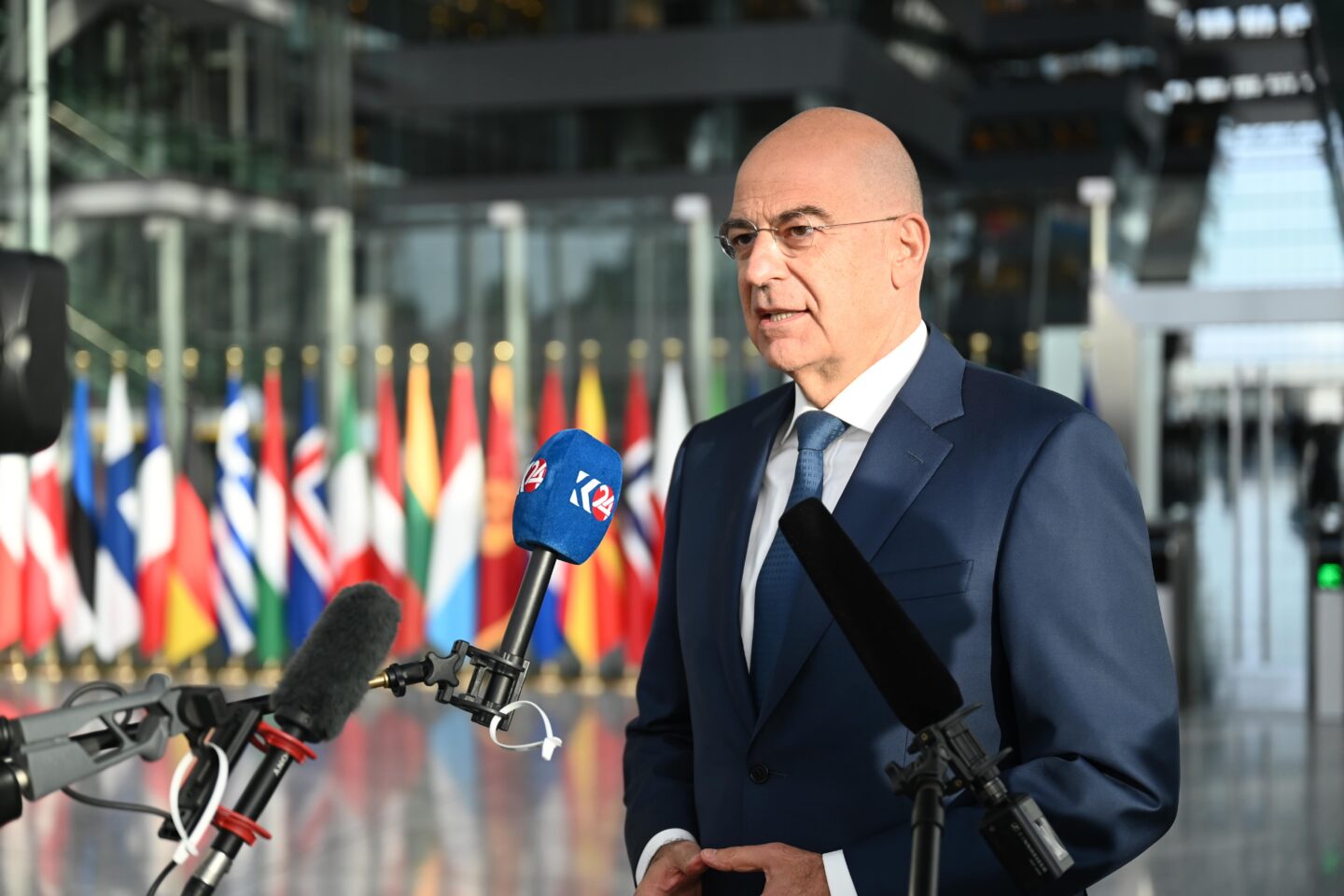 Δένδιας