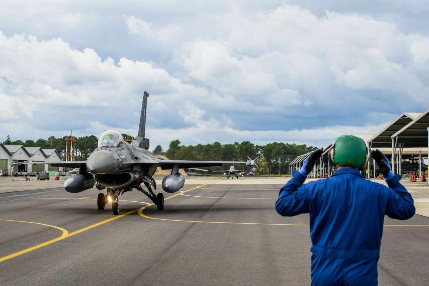 f-16