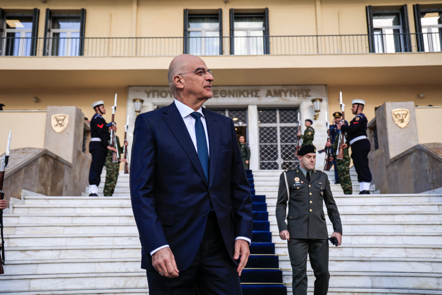 Δένδιας