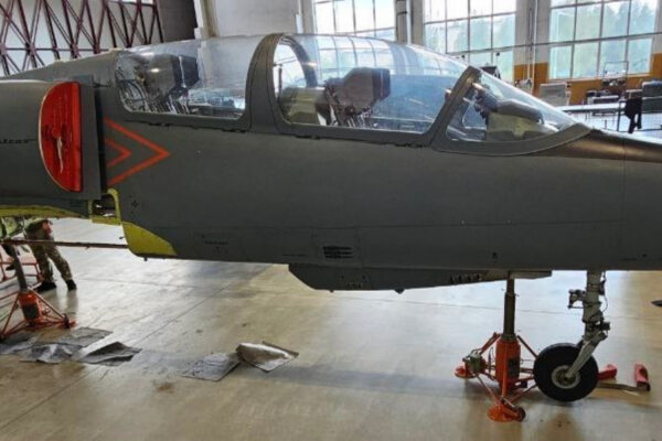 L-39