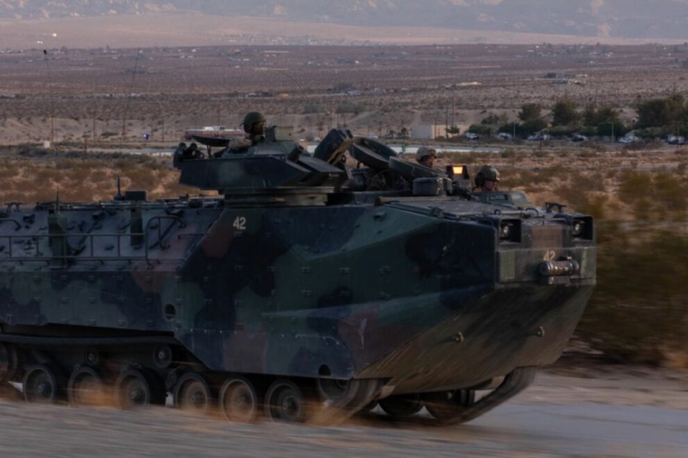 AAV-7