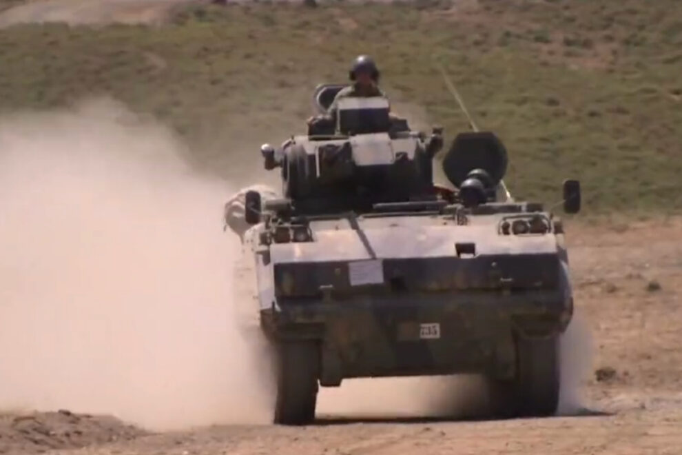 M113