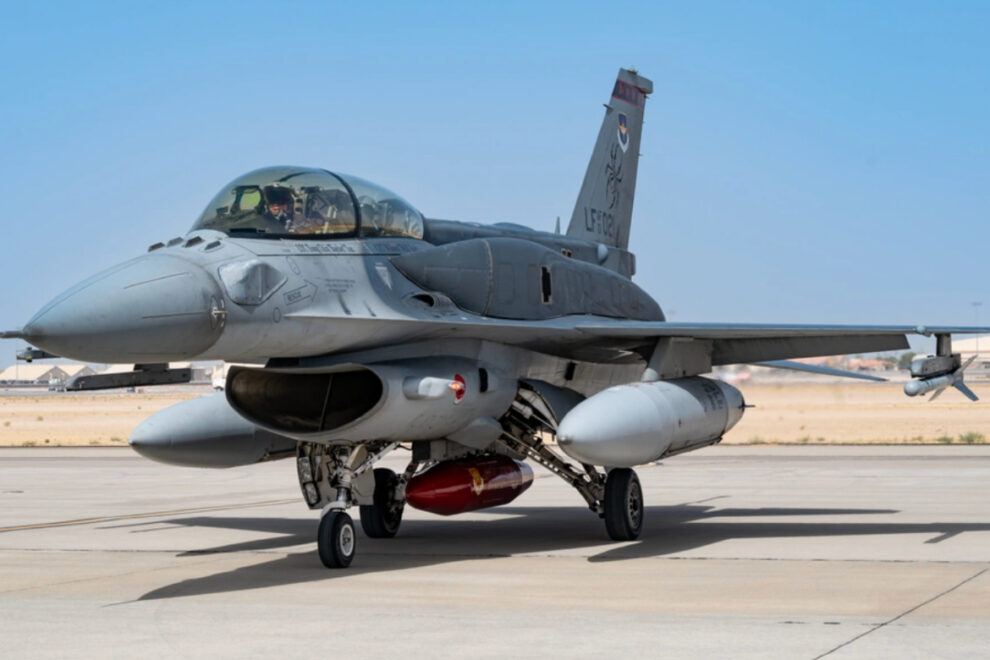 F-16