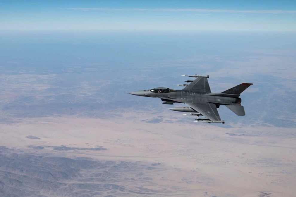 F-16