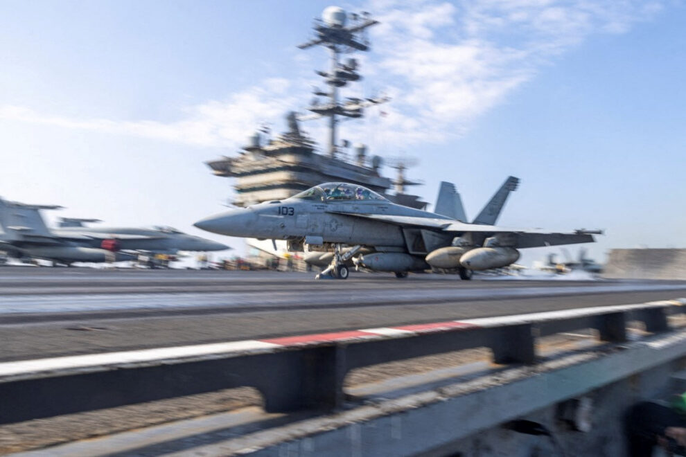 USS Harry Truman - Χούθι
