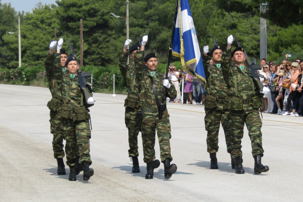 Στρατιώτες θητείας