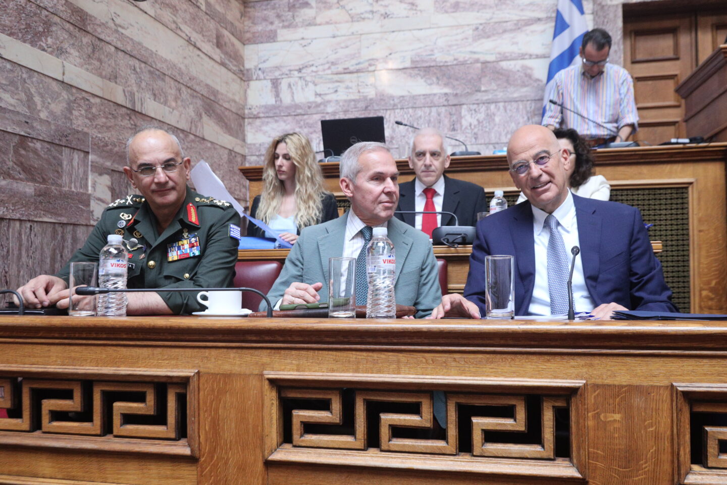 Δένδιας