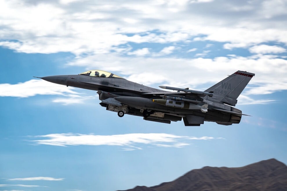 F-16