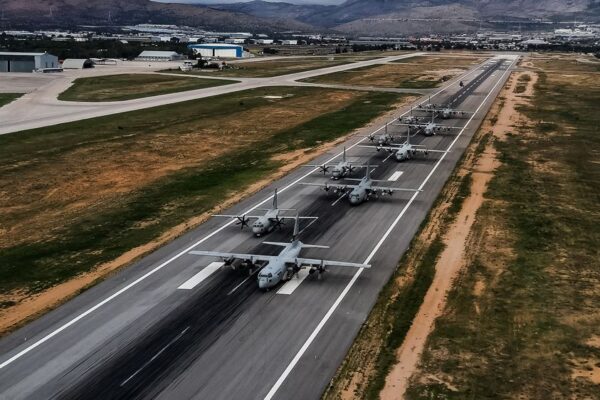 C-27J - Elephant walk