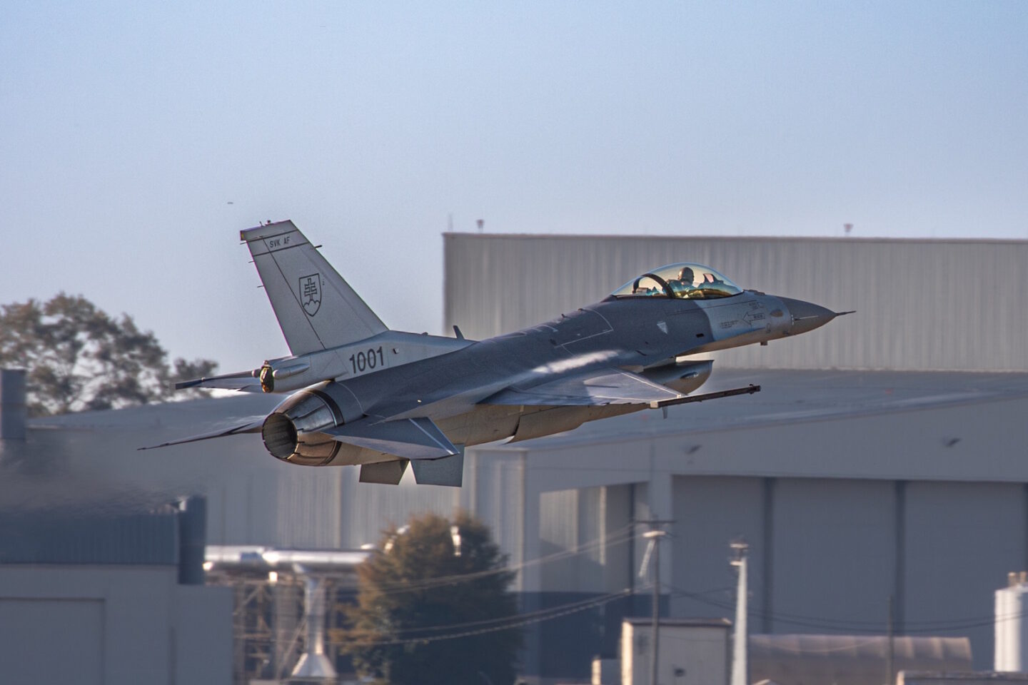 F-16