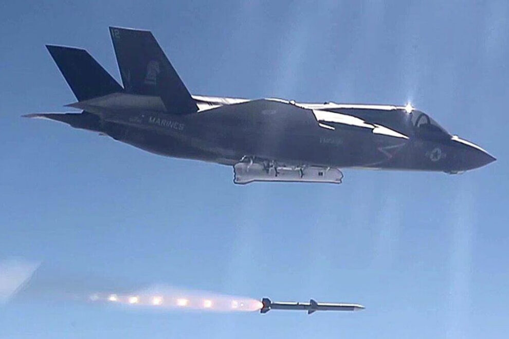 AIM-120D