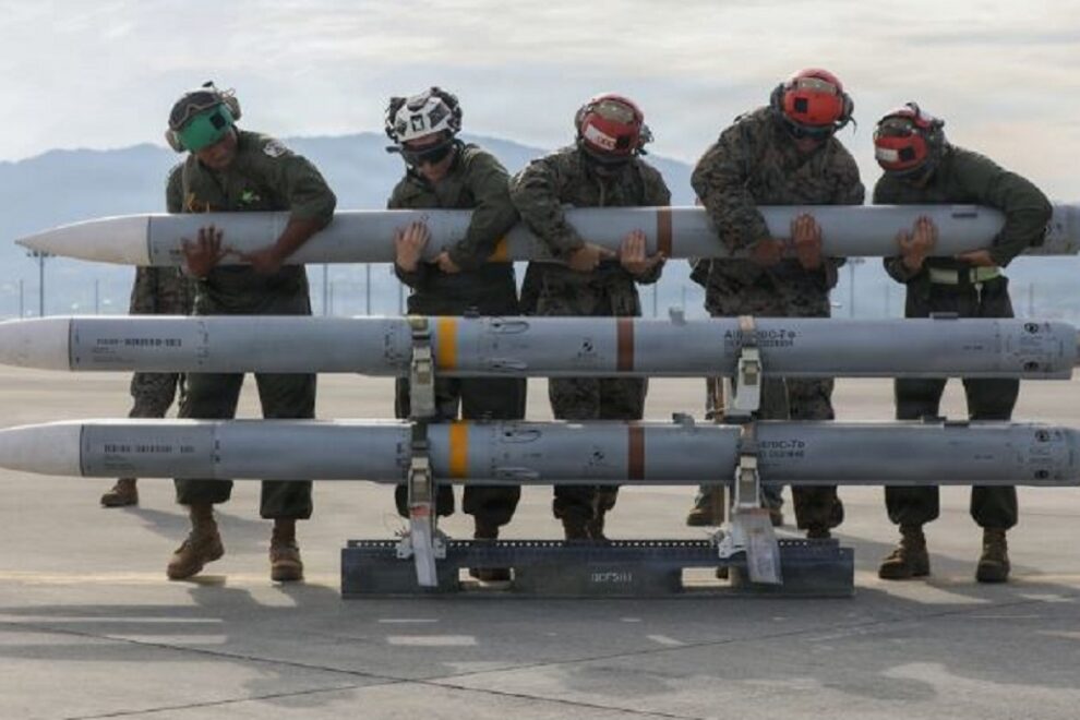 AMRAAM - AIM-120C-8