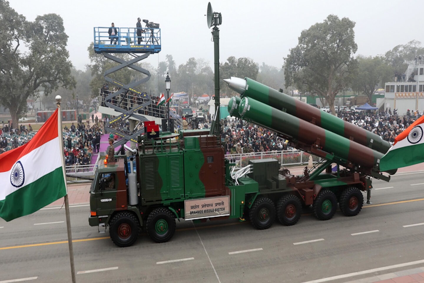 Πύραυλοι τύπου BrahMos του ινδικού στρατού ξηράς
