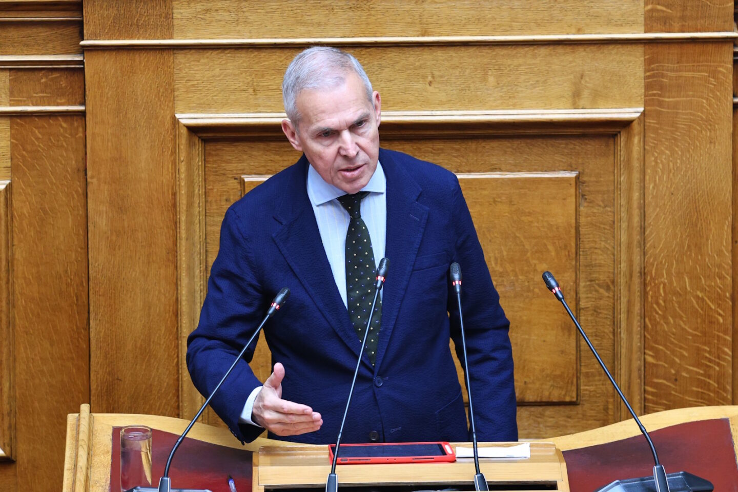 Ο Θανάσης Δαβάκης
