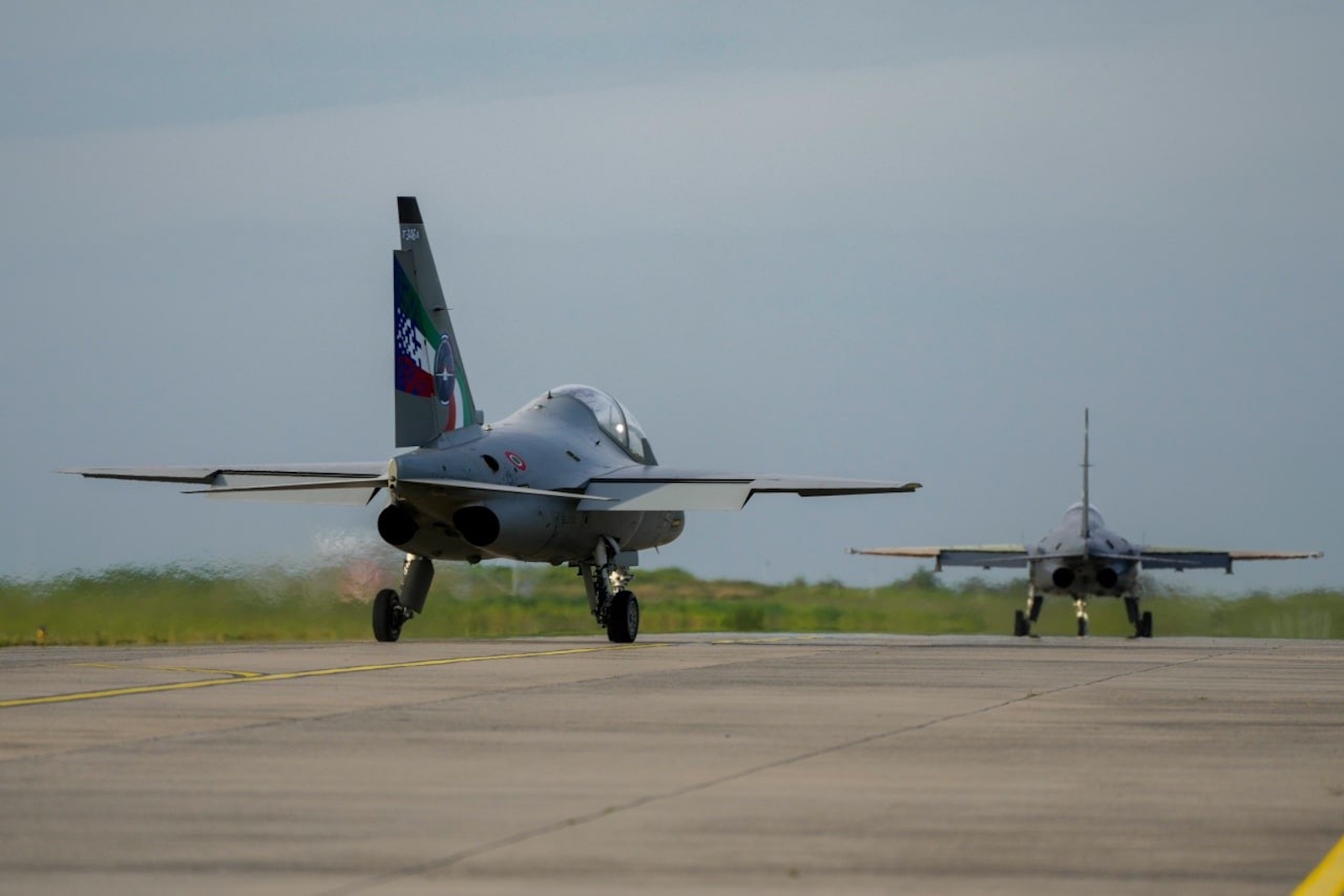Αεροσκάφη M-346 τροχοδρομούν