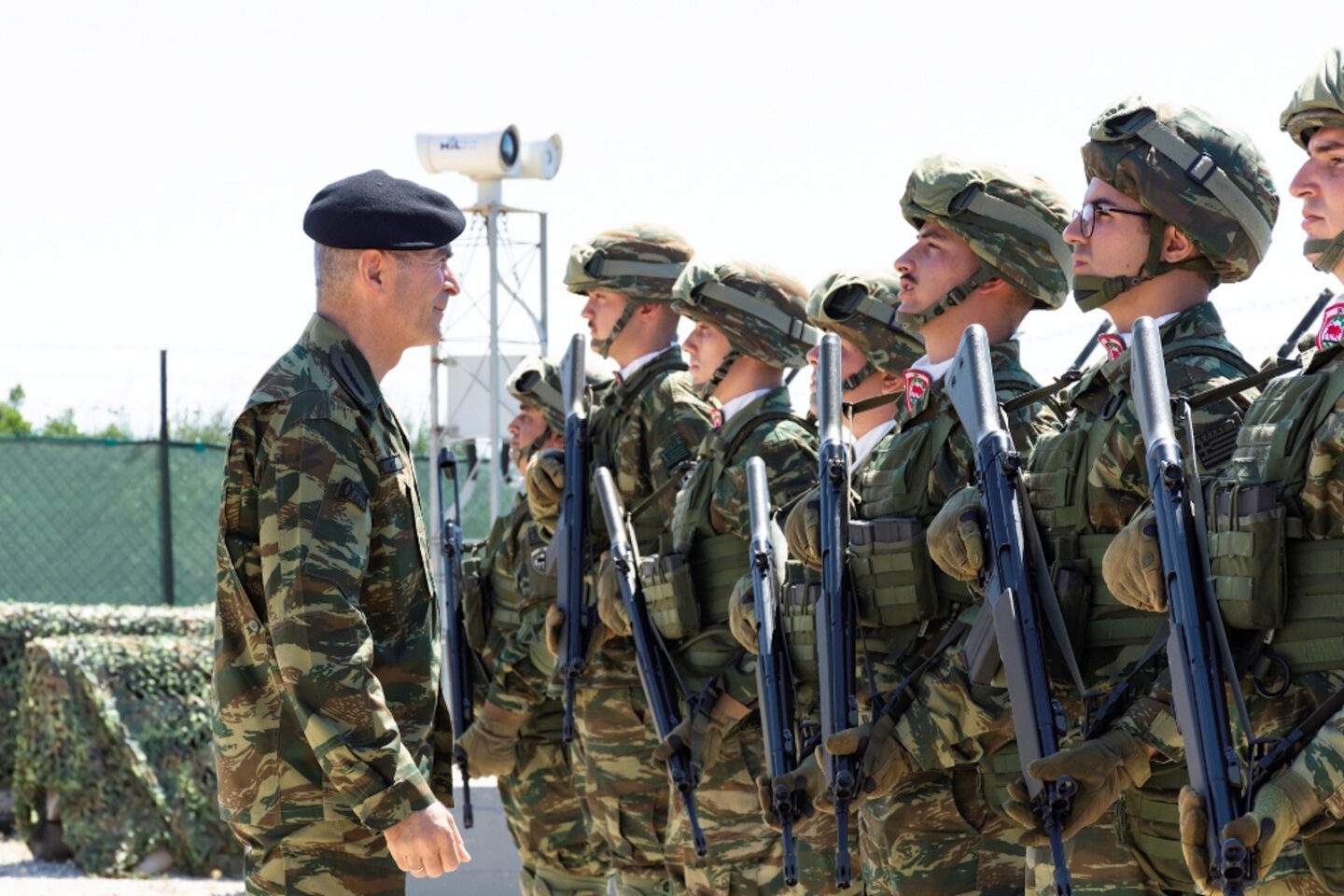 Ο Α/ΓΕΣ Κωστίδης στην 98 ΑΔΤΕ