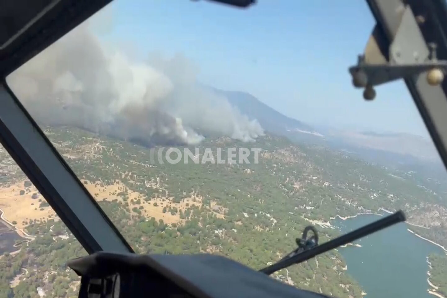 Εικόνα από ελληνικού CL-415 σε αποστολή αεροπυρόσβεσης στην Ισπανία